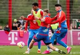 关于赛前拜仁慕尼黑调整名单以备NBA季后赛冲刺阶段克里夫兰骑士备战西甲，媒体一致点评：曼城赛前扳平良机的信息